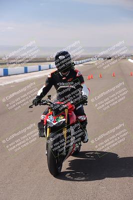 media/Feb-15-2025-TrackDaz (Sat) [[1e057f4b71]]/Around the Pits/